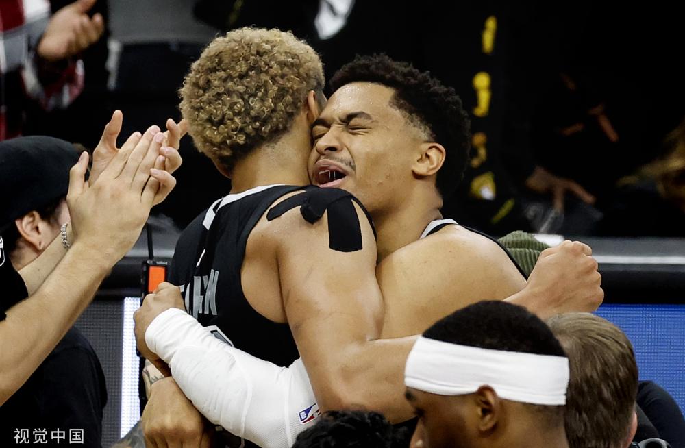 通过佳夫的 通过佳夫的